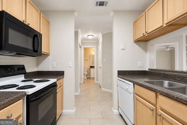 3655 Habersham Road NE 131, Atlanta, GA 30305