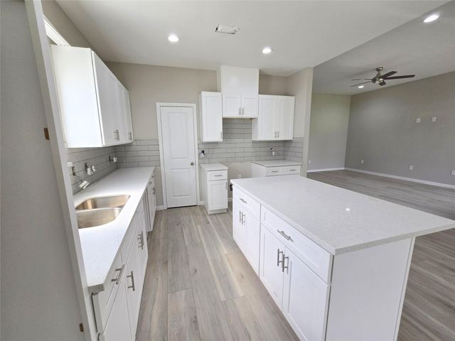 5210 Enyart Street, Houston, TX 77021