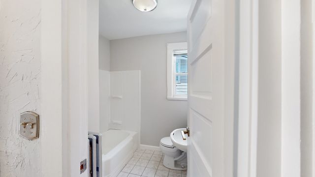 51 Division St, Quincy, MA 02171