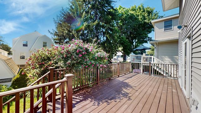 51 Division St, Quincy, MA 02171