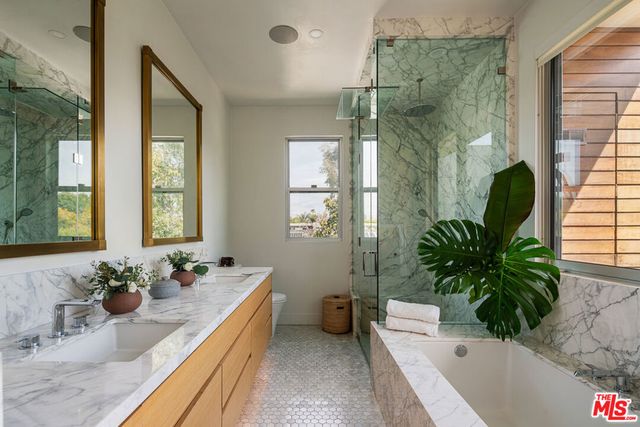 8756 Ashcroft Avenue, West Hollywood, CA 90048