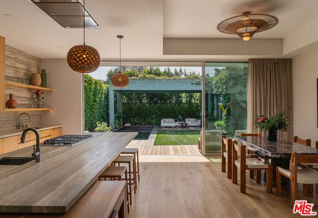 8756 Ashcroft Avenue, West Hollywood, CA 90048