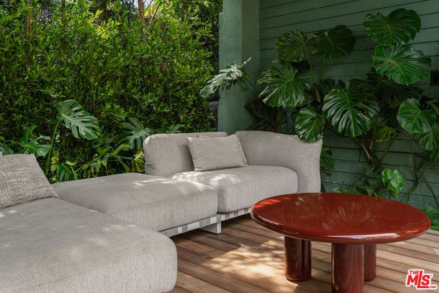 8756 Ashcroft Avenue, West Hollywood, CA 90048