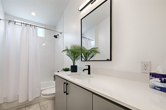 236 Melba Street 101, Dallas, TX 75208