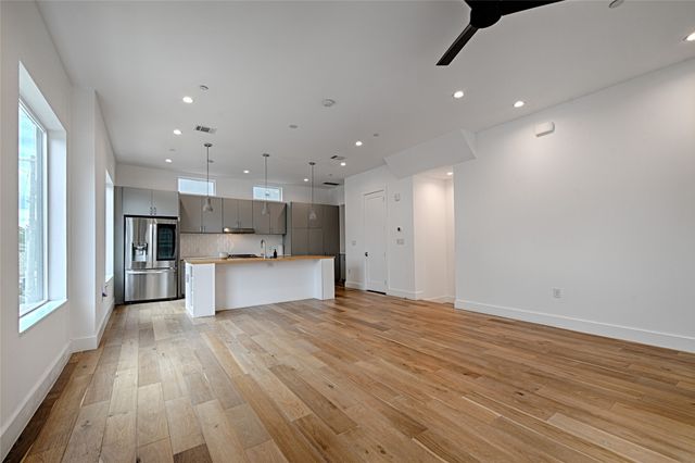 236 Melba Street 101, Dallas, TX 75208