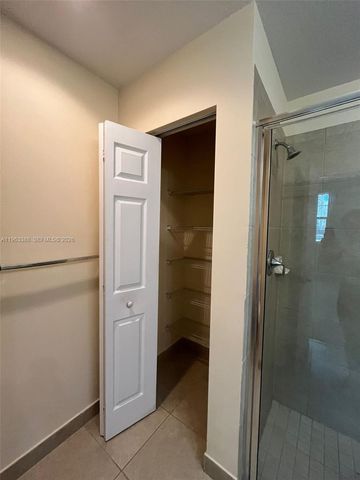 950 SW 147th Ave 2611, Pembroke Pines, FL 33027