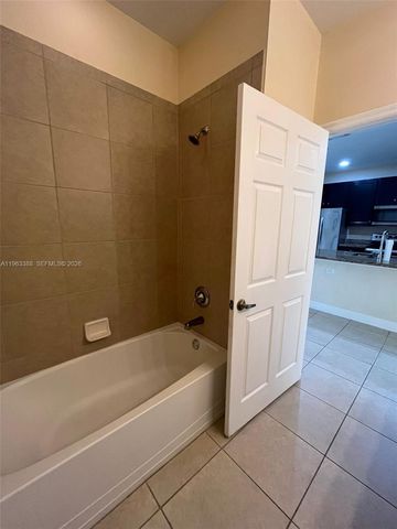 950 SW 147th Ave 2611, Pembroke Pines, FL 33027