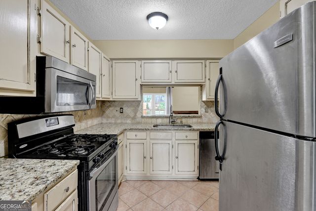 3223 Long Iron Drive, Lawrenceville, GA 30044