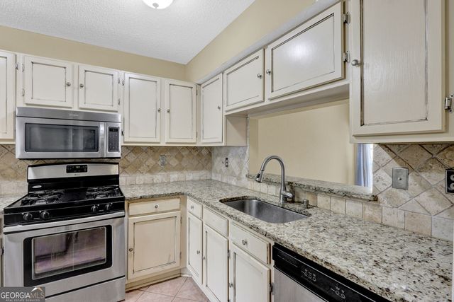 3223 Long Iron Drive, Lawrenceville, GA 30044