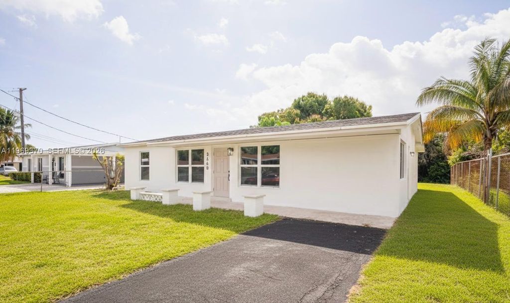 3460 NW 17th St, Lauderhill, FL 33311