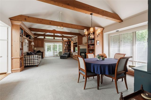 29 Whitestone Lane, Pittsford, NY 14618