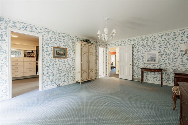 29 Whitestone Lane, Pittsford, NY 14618