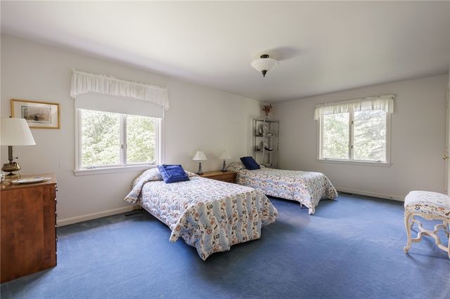29 Whitestone Lane, Pittsford, NY 14618