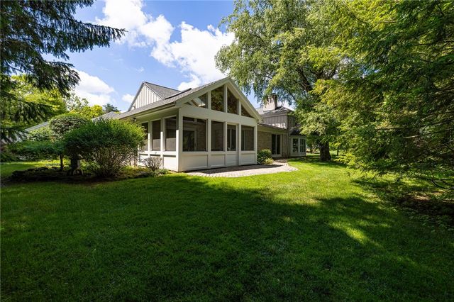 29 Whitestone Lane, Pittsford, NY 14618