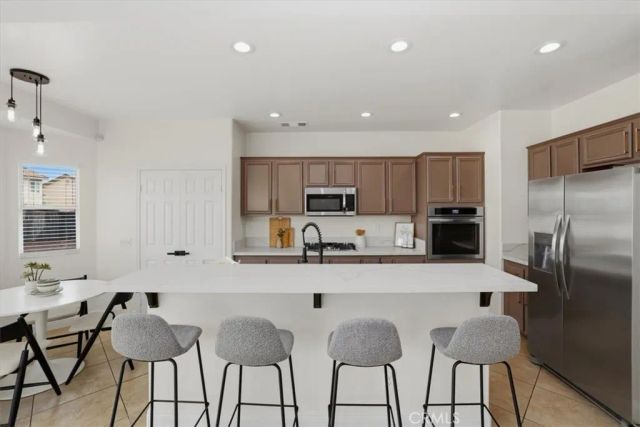 6974 Riverboat, Eastvale, CA 91752