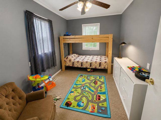 942 Bell Avenue, New Haven, IN 46774