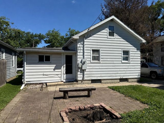 942 Bell Avenue, New Haven, IN 46774