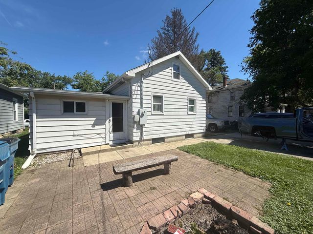 942 Bell Avenue, New Haven, IN 46774