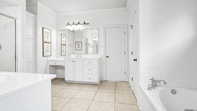 13583 Lakeway Dr, Prairieville, LA 70769