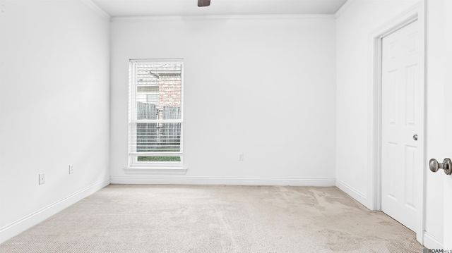 13583 Lakeway Dr, Prairieville, LA 70769