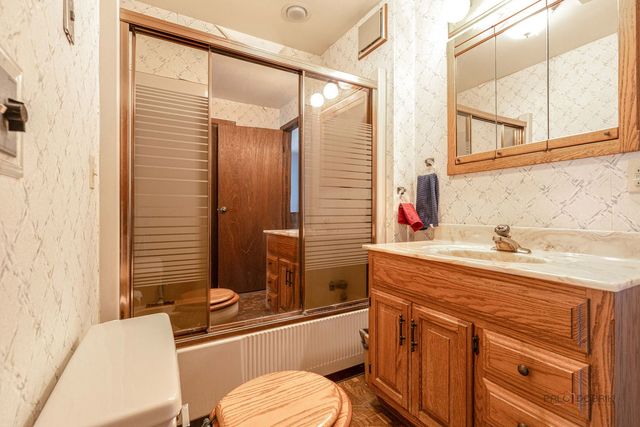 580 N Quentin Road, Palatine, IL 60067