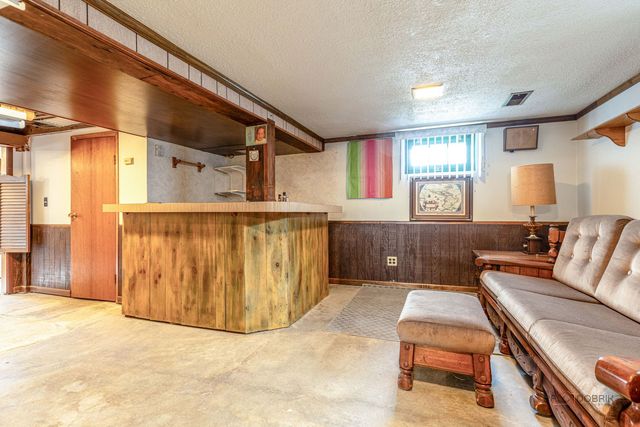 580 N Quentin Road, Palatine, IL 60067