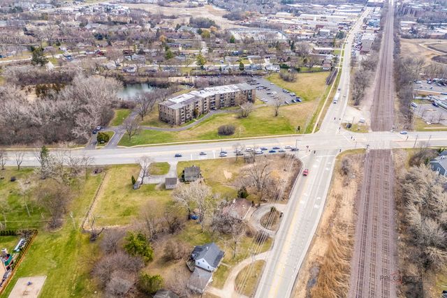 580 N Quentin Road, Palatine, IL 60067