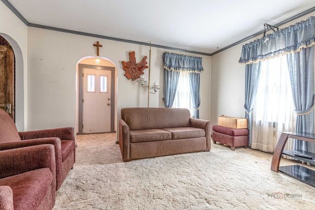 580 N Quentin Road, Palatine, IL 60067