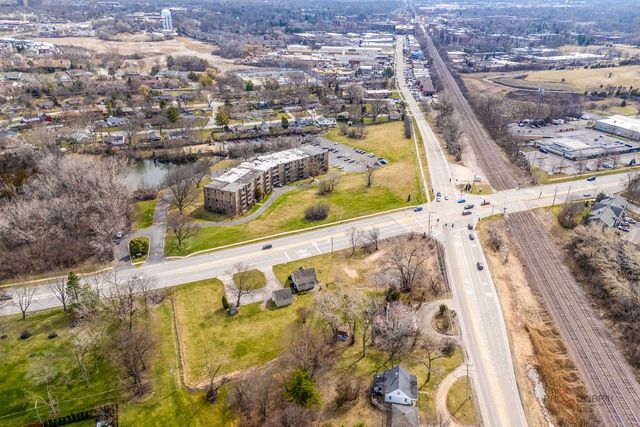 580 N Quentin Road, Palatine, IL 60067