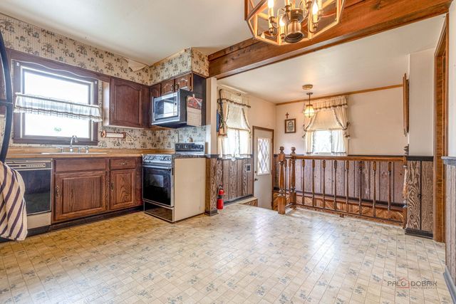 580 N Quentin Road, Palatine, IL 60067