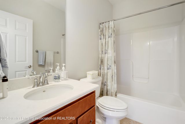 2452 Turning Leaf Lane, Okemos, MI 48864