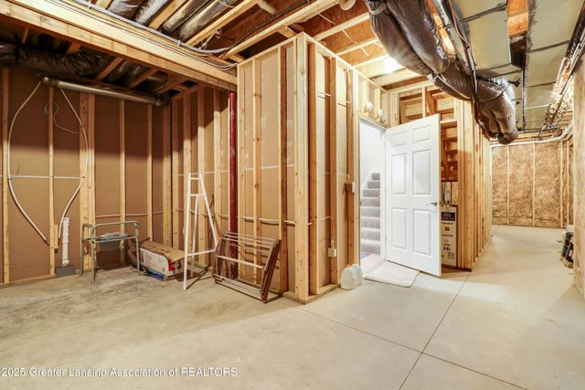 2452 Turning Leaf Lane, Okemos, MI 48864