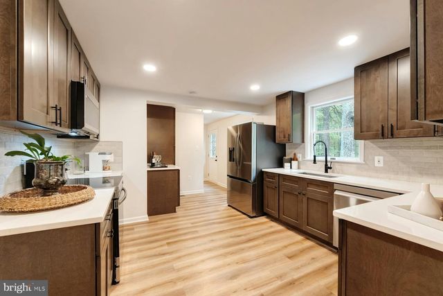 37740 LONG LN, Lovettsville, VA 20180