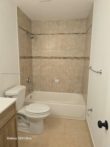 28055 SW 143rd Ct, Homestead, FL 33033