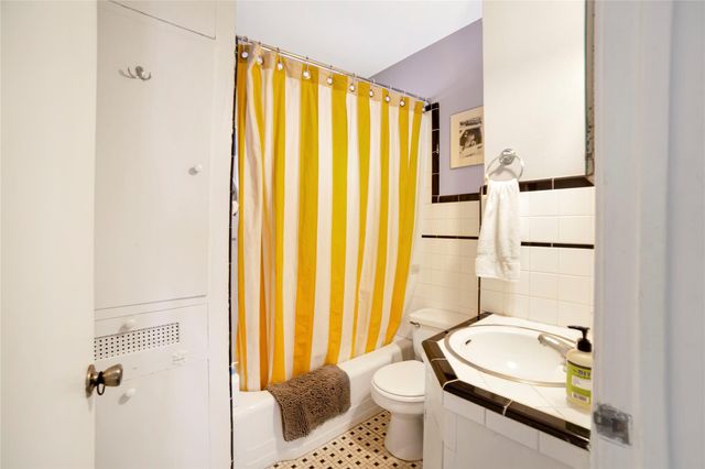 2806 Breeze TER, Austin, TX 78722