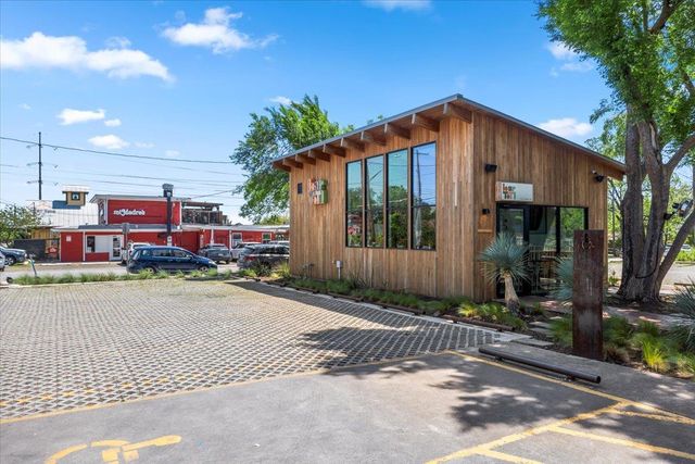 2806 Breeze TER, Austin, TX 78722