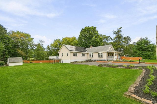 674 Eagle Valley Road, Tuxedo Park, NY 10987