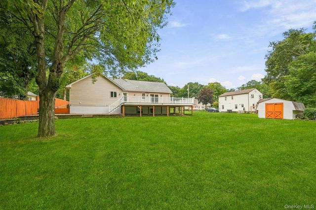 674 Eagle Valley Road, Tuxedo Park, NY 10987