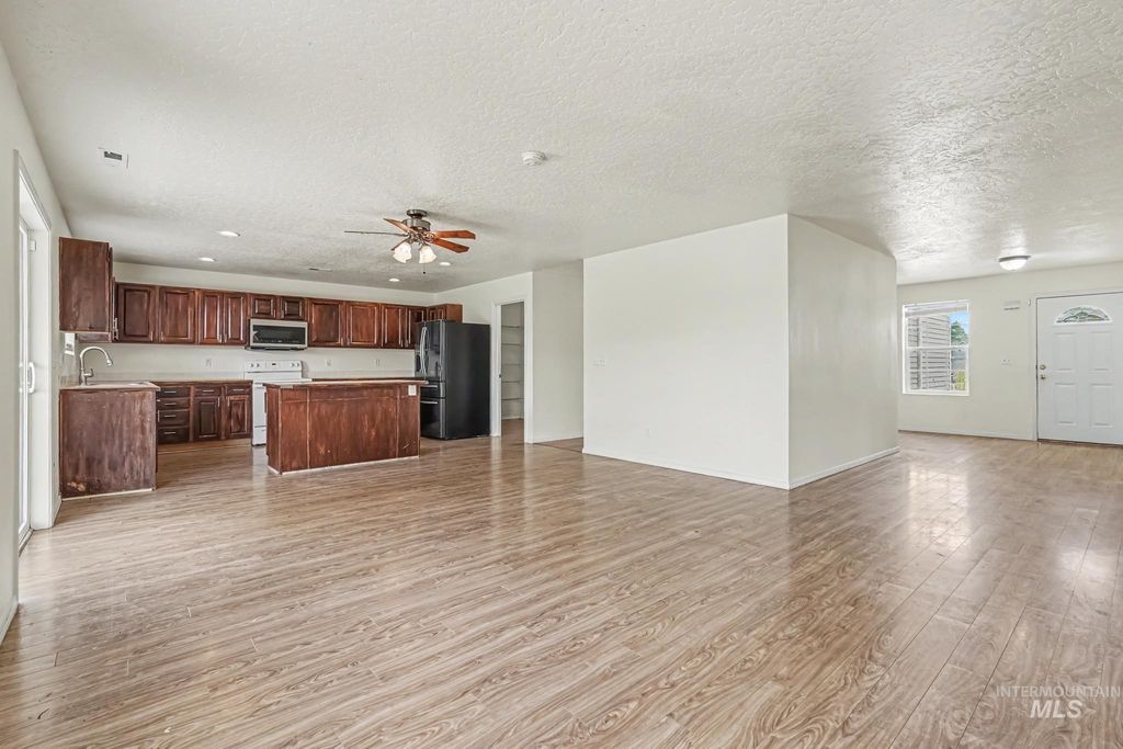 9780 W Stonewood Dr, Boise, ID 83709 photo 4