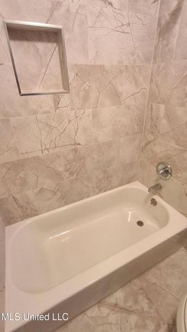 2881 Normandy Drive, Horn Lake, MS 38637