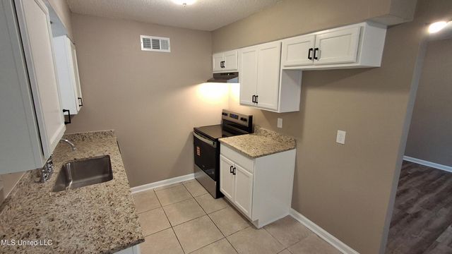 2881 Normandy Drive, Horn Lake, MS 38637