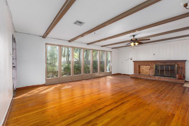 409 E Linney Street, Dayton, TX 77535