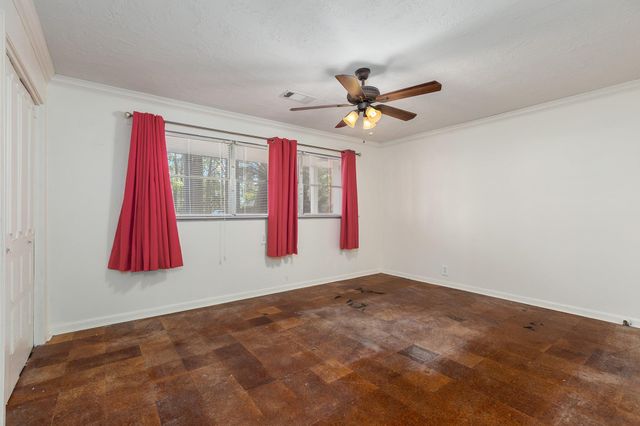 409 E Linney Street, Dayton, TX 77535