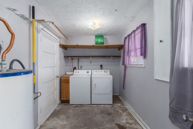 409 E Linney Street, Dayton, TX 77535