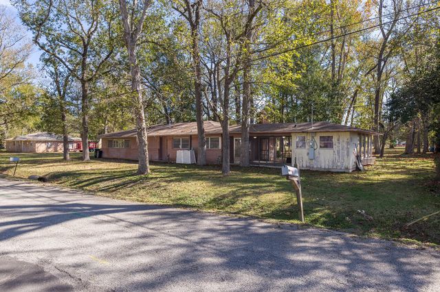 409 E Linney Street, Dayton, TX 77535