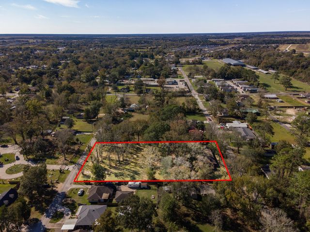 409 E Linney Street, Dayton, TX 77535