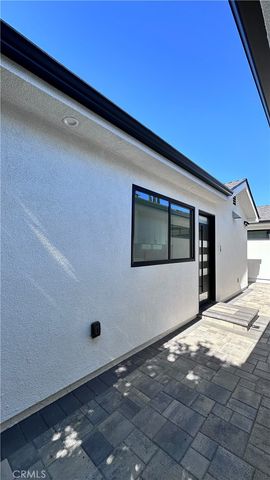 2135 N Brighton St. 102, Burbank, CA 91504