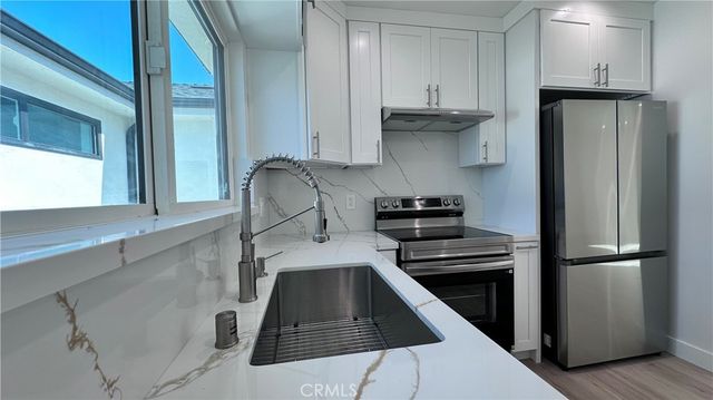 2135 N Brighton St. 102, Burbank, CA 91504