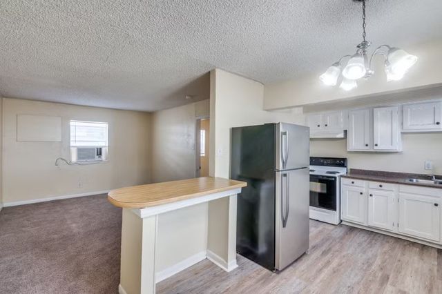 512 S Delaware Street 3, Irving, TX 75060