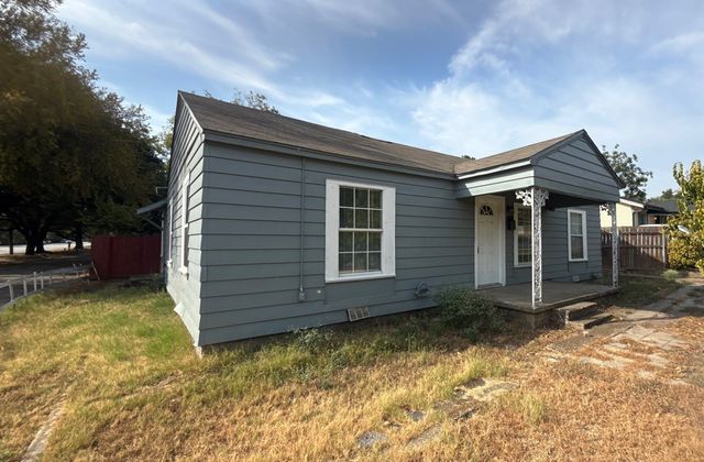 1402 Inwood Boulevard, Garland, TX 75042